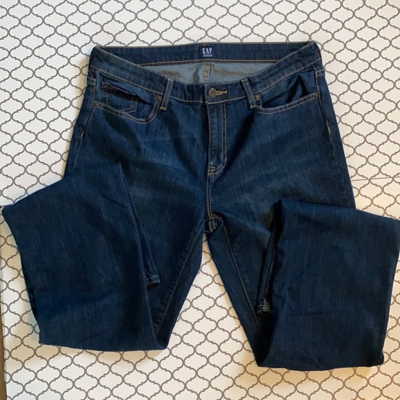 Gap Perfect boot mid rise in Dark Indigo. Size 30 R - Picture 4 of 9